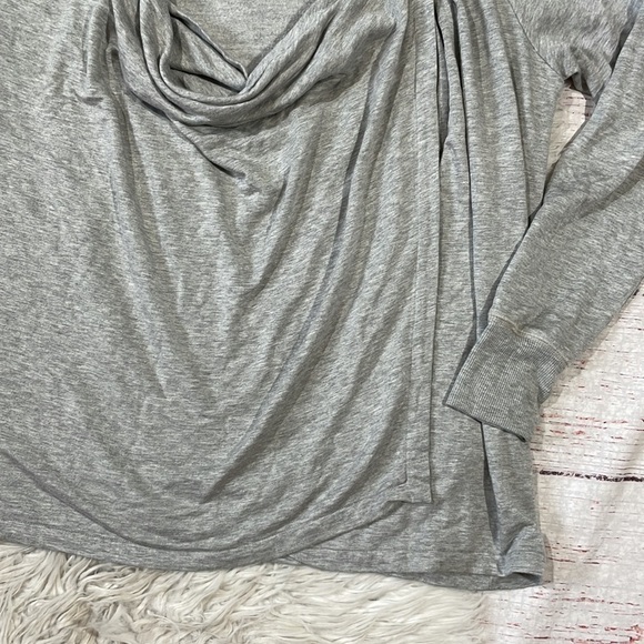 Beyond Yoga 3 Button Convertible Cardigan Cloud Drape Modal Blend - Picture 8 of 11